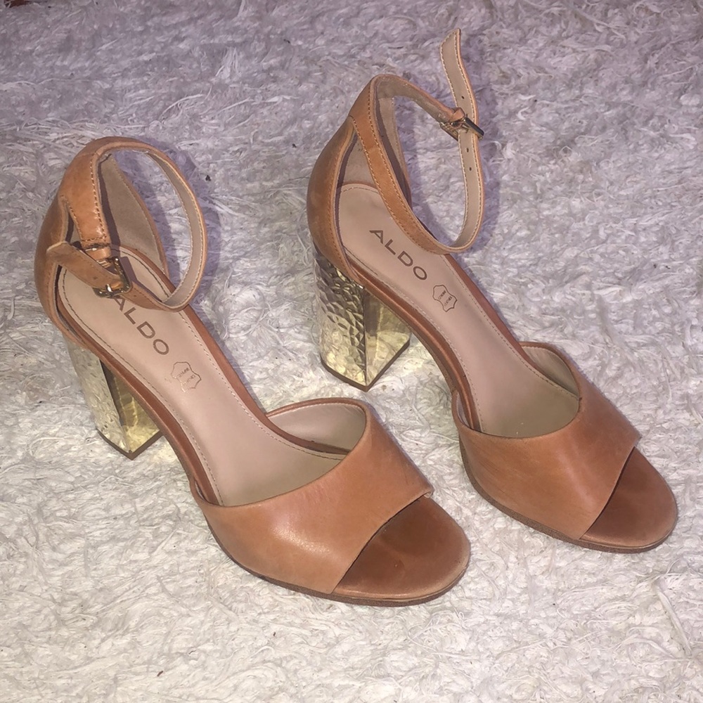 Leather and hammered gold heels